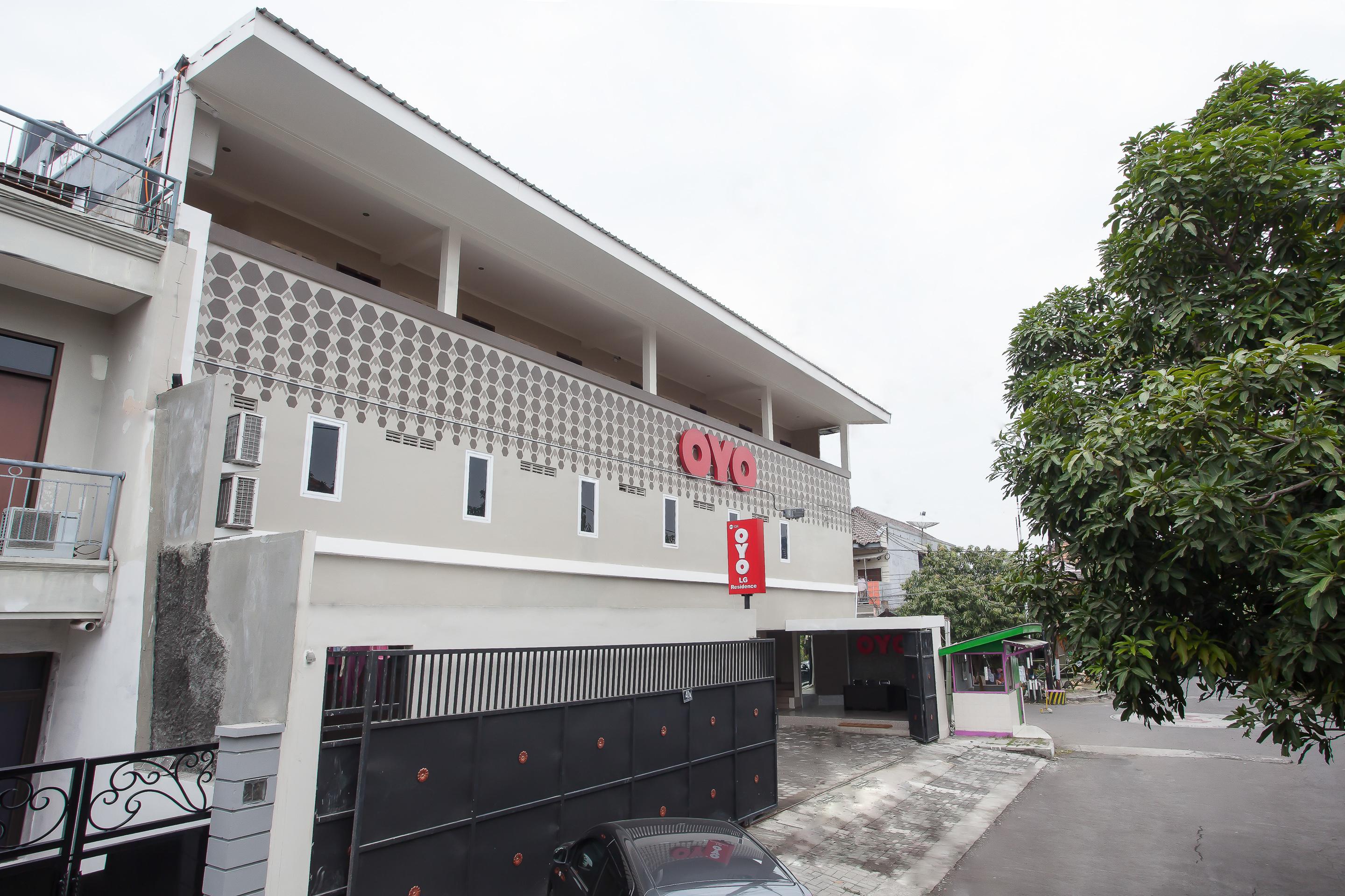 סוראבאיה Super Oyo Capital O 134 Lg Residence מראה חיצוני תמונה