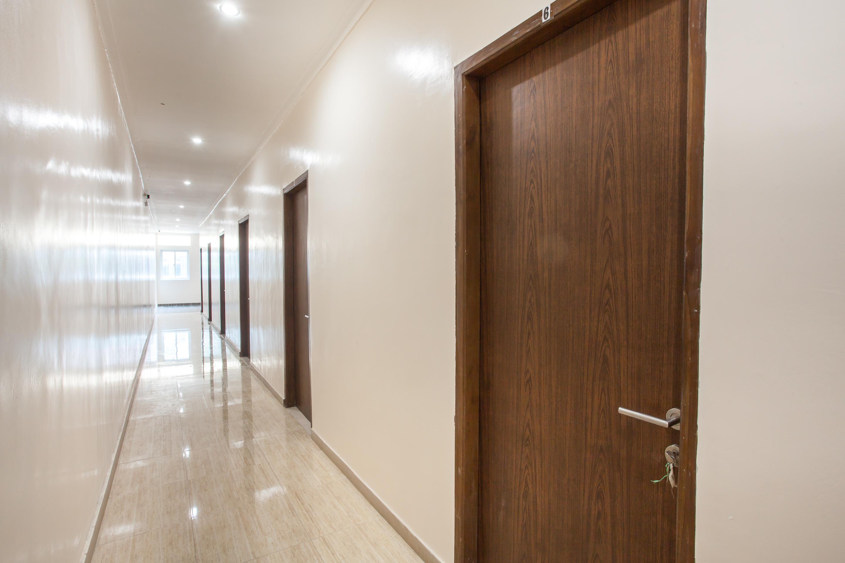 סוראבאיה Super Oyo Capital O 134 Lg Residence מראה חיצוני תמונה