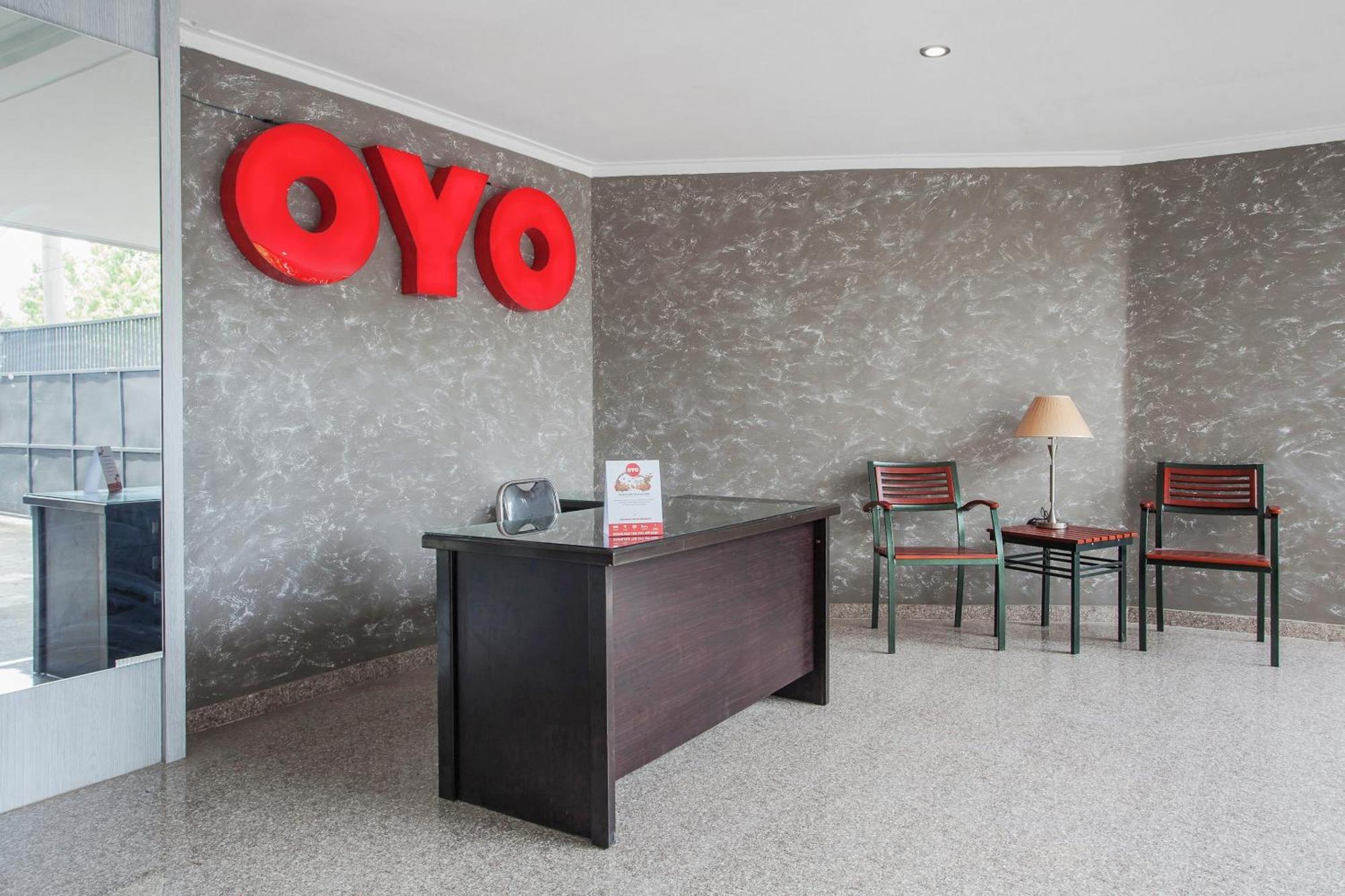 סוראבאיה Super Oyo Capital O 134 Lg Residence מראה חיצוני תמונה
